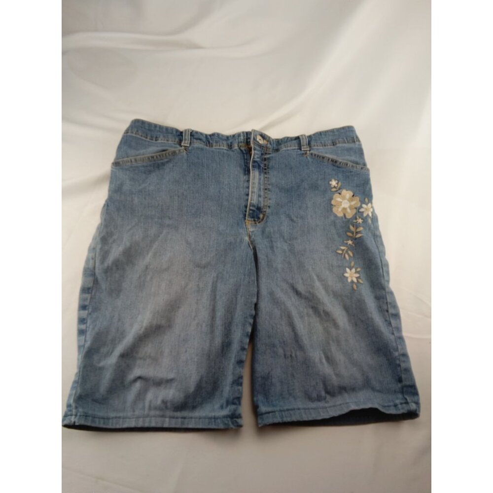 Women's Gloria Vanderbilt Blue Jean Shorts Embroidered Flowers Size 14